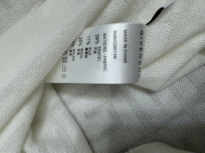 ZipUp Givenchy T-Shirts 123530