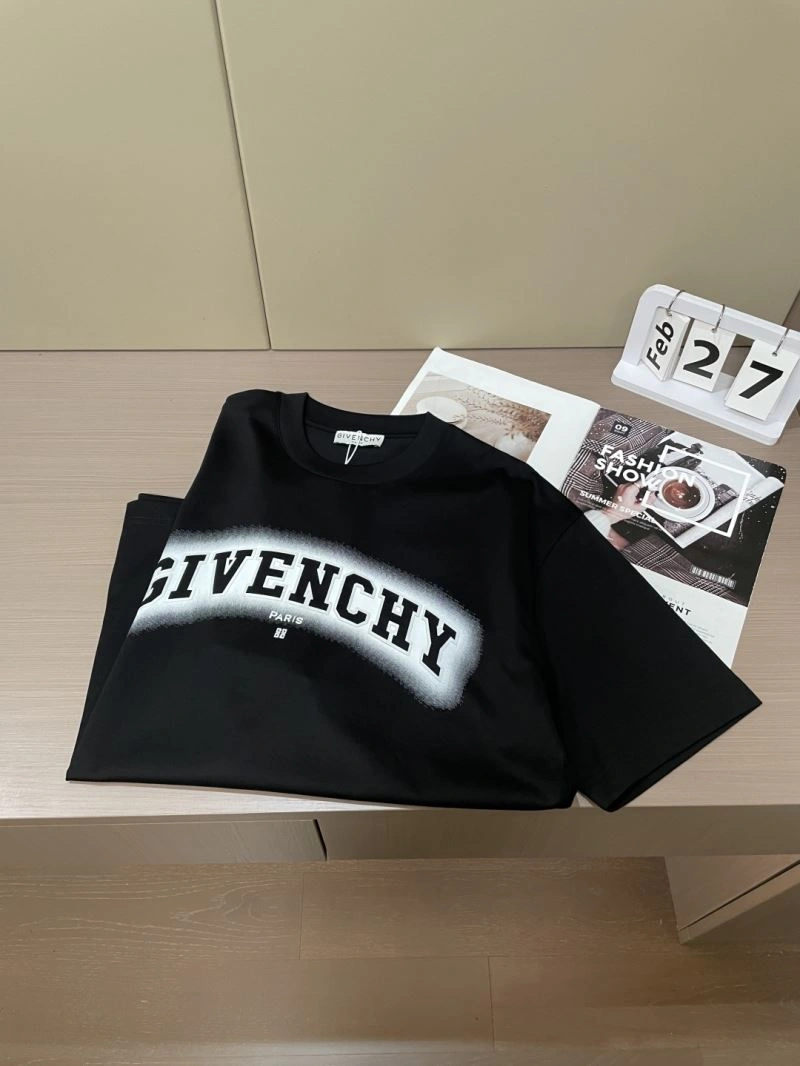 Packable Givenchy T-Shirts 123933