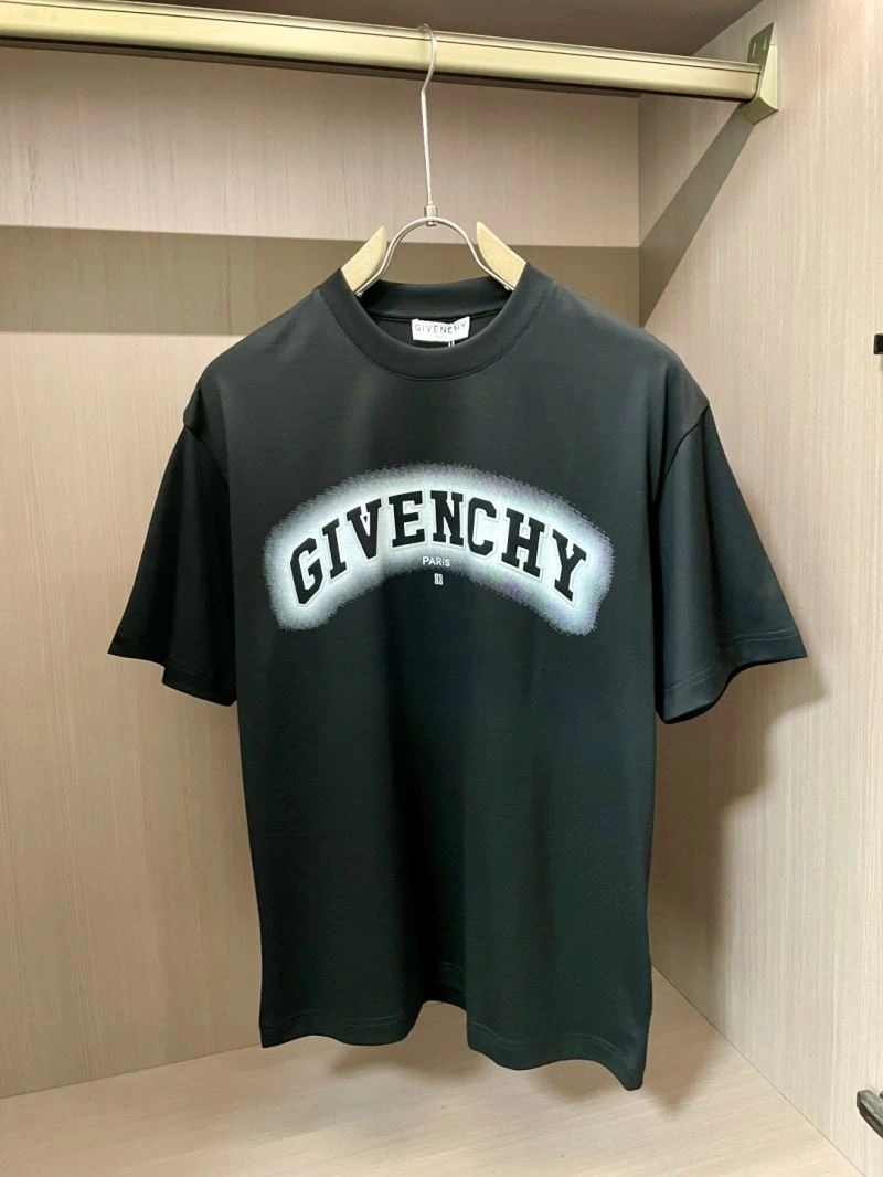 Packable Givenchy T-Shirts 123933