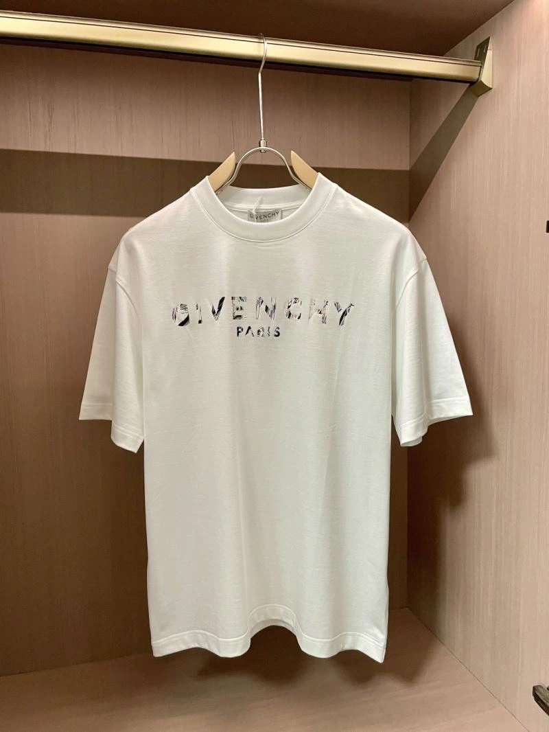 WaterResistant Givenchy T-Shirts 123935