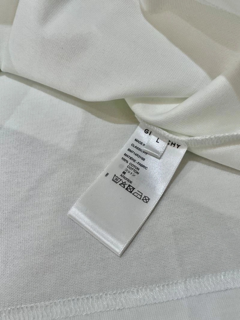 WaterResistant Givenchy T-Shirts 123935