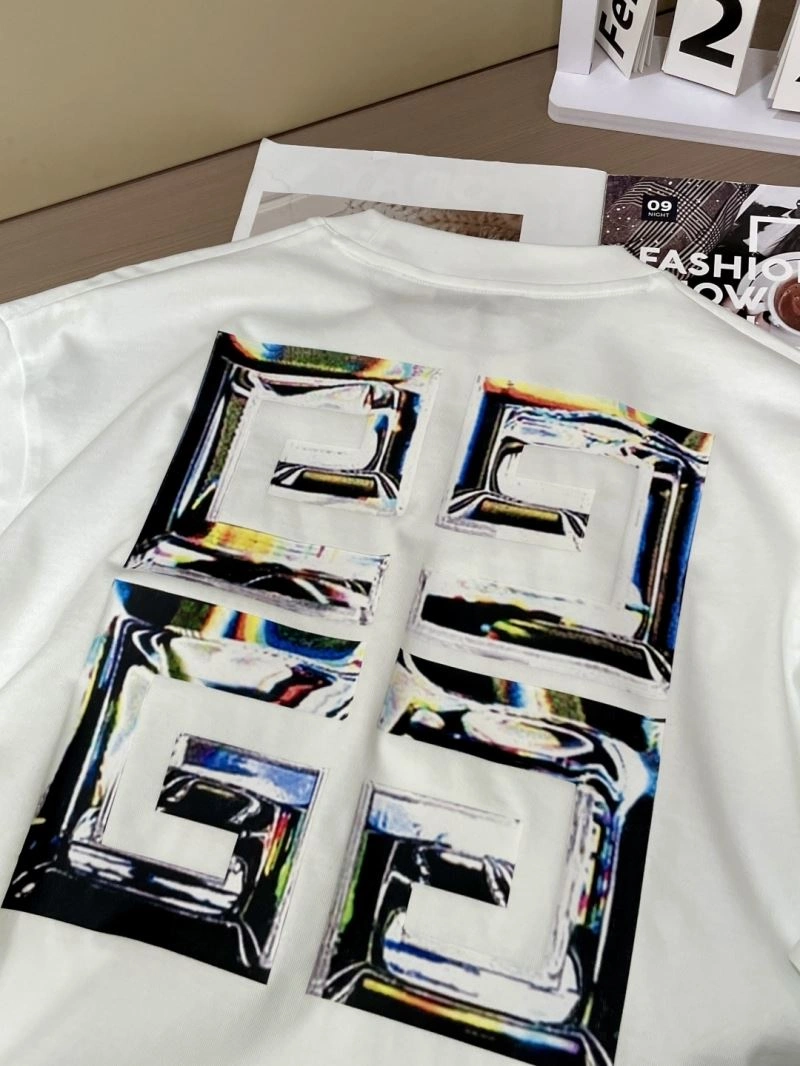 WaterResistant Givenchy T-Shirts 123935