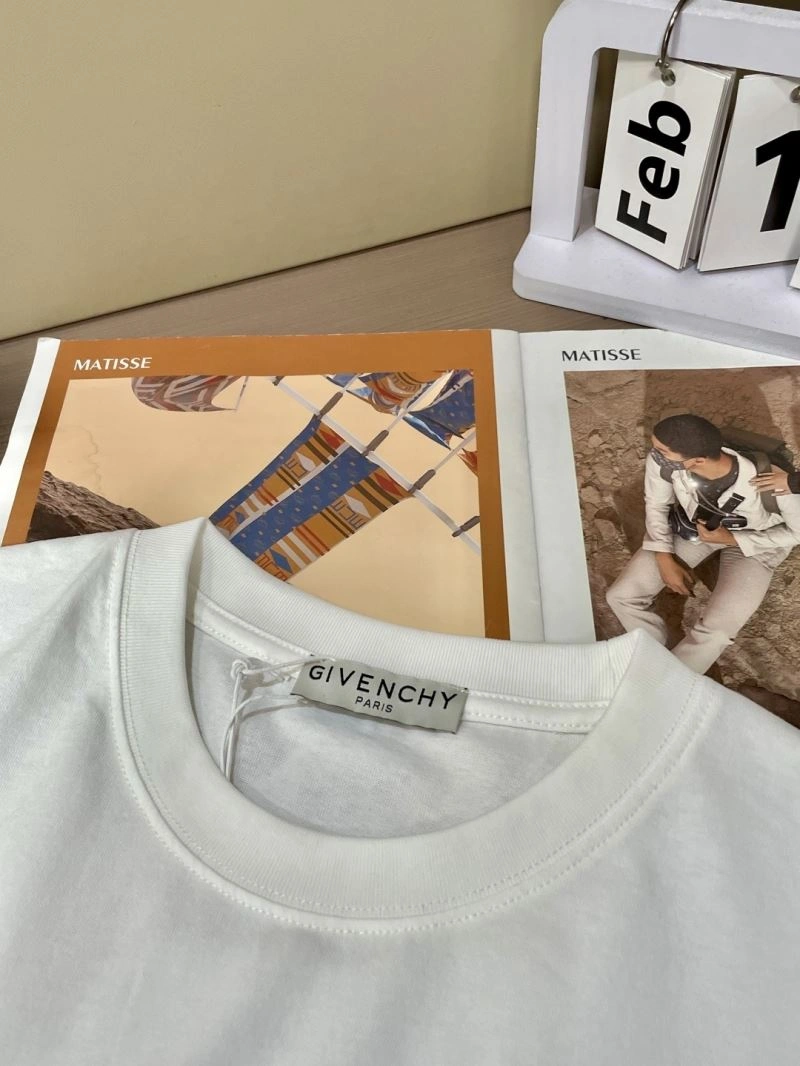 Givenchy T-Shirts Flexible 123924