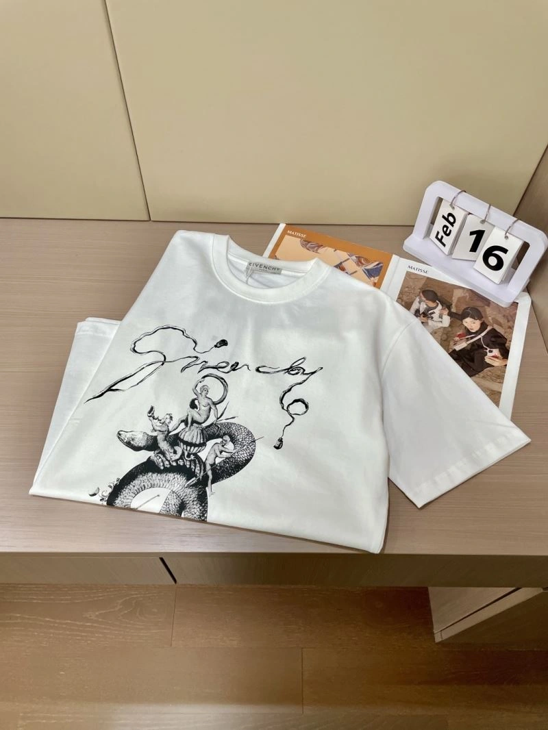 Givenchy T-Shirts Flexible 123924