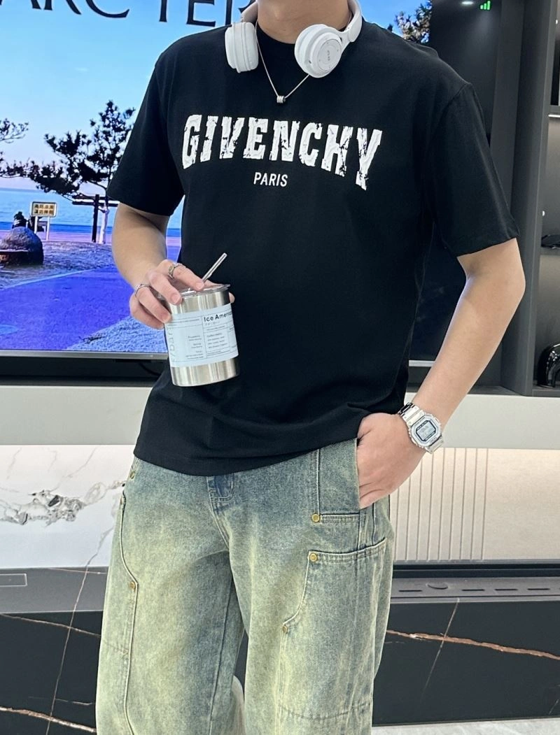 Affordable Givenchy T-Shirts 123923