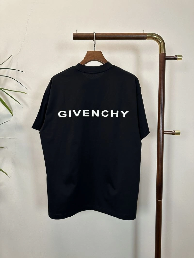 Efficient Givenchy T-Shirts 123902