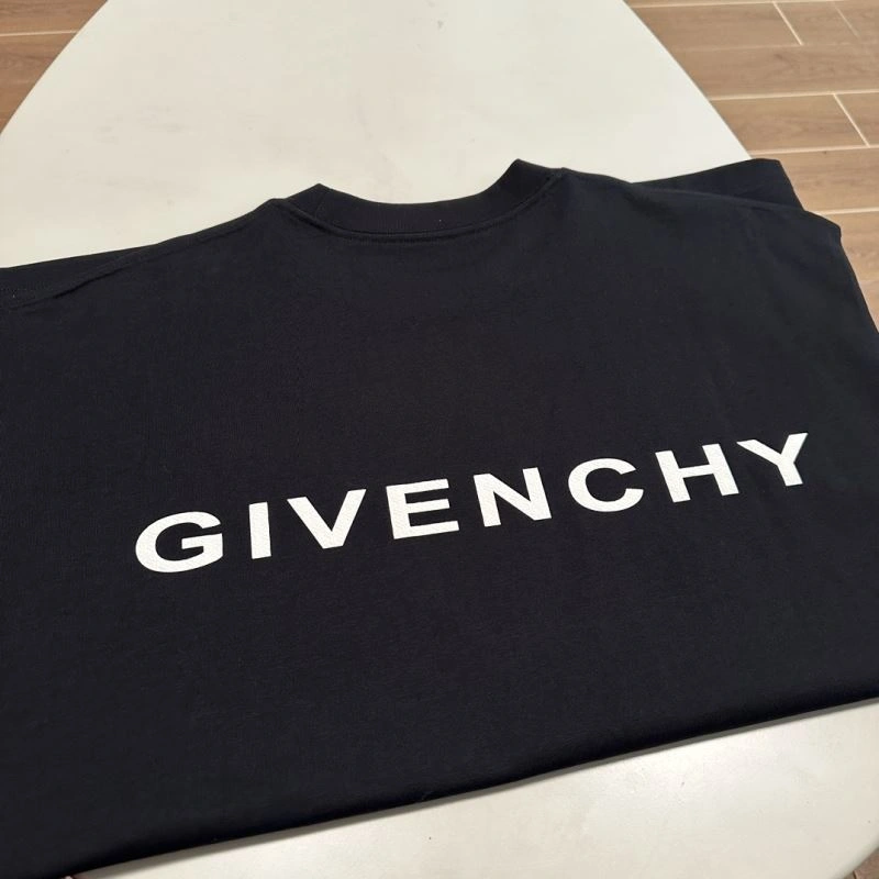 Efficient Givenchy T-Shirts 123902
