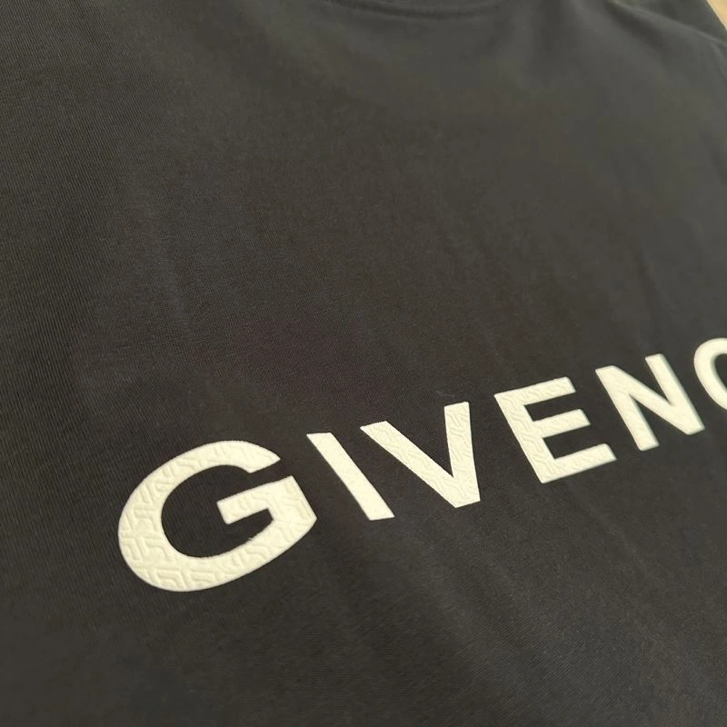 Efficient Givenchy T-Shirts 123902