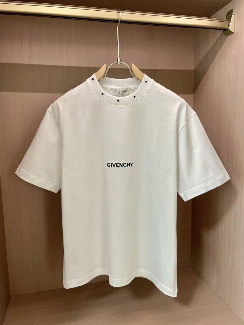 Practical Givenchy T-Shirts 123901