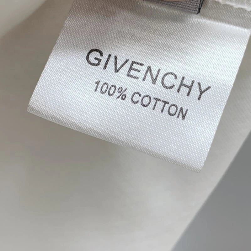 SunProtective Givenchy T-Shirts 123899