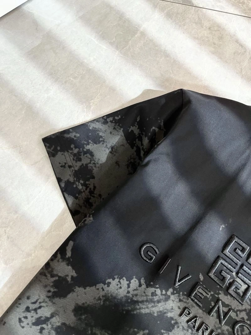 Bold Givenchy T-Shirts 123897