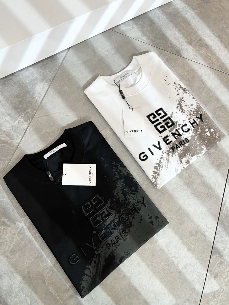 Stretchable Givenchy T-Shirts 123895