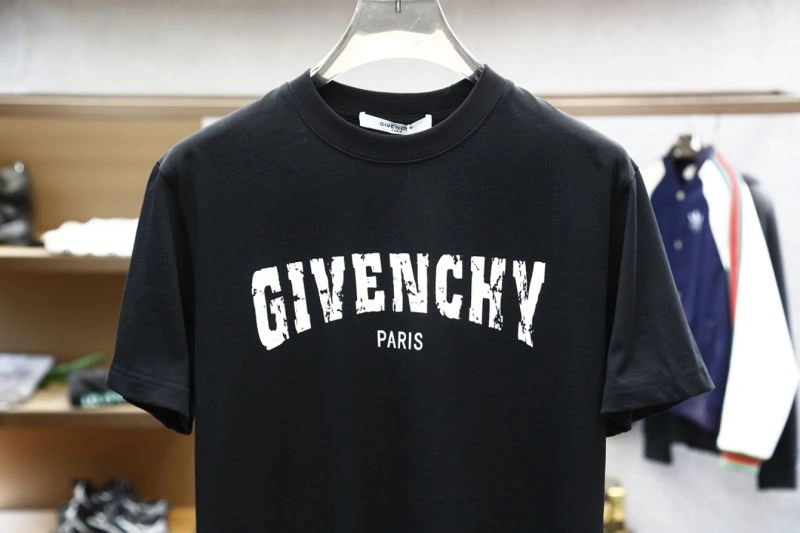 Practical Givenchy T-Shirts 123880