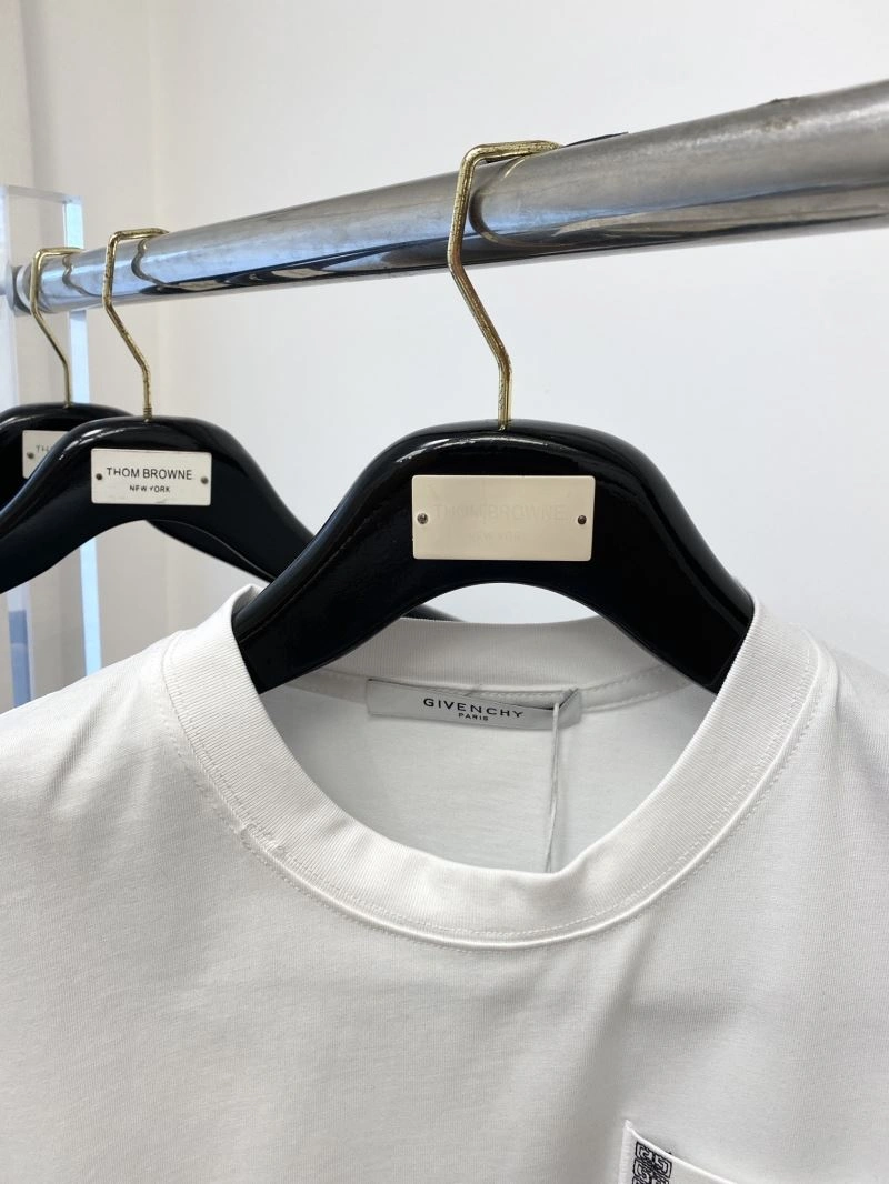 FashionForward Givenchy T-Shirts 123871