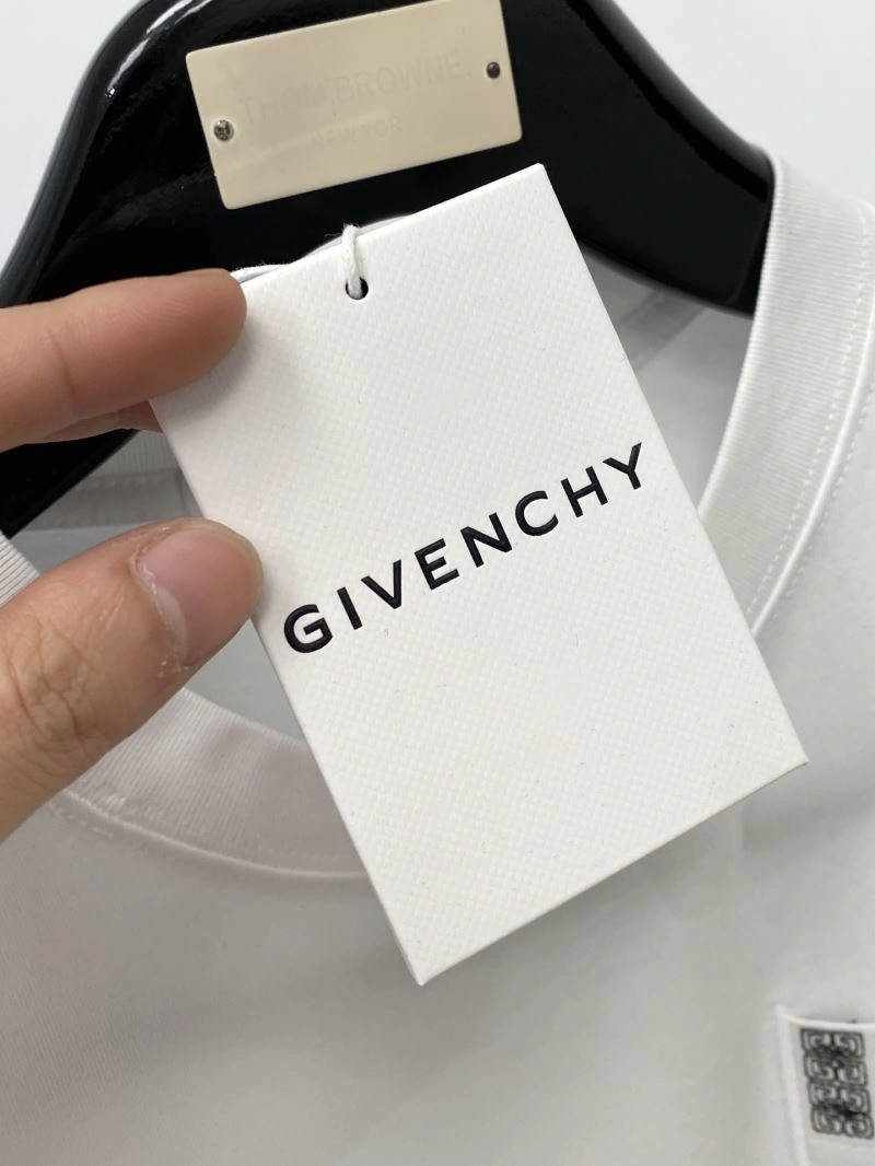 FashionForward Givenchy T-Shirts 123871