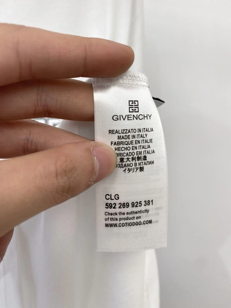 FashionForward Givenchy T-Shirts 123871