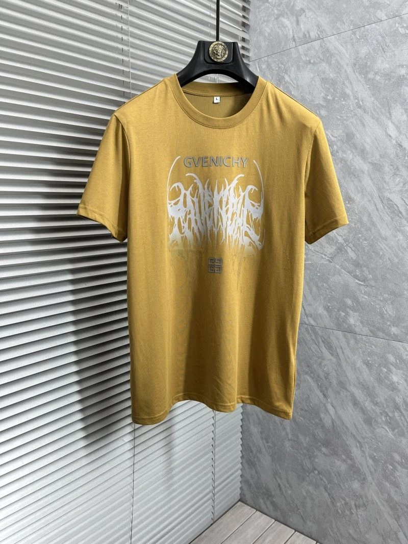 Givenchy T-Shirts Timeless 123891