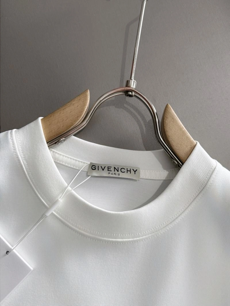 Efficient Givenchy T-Shirts 123885