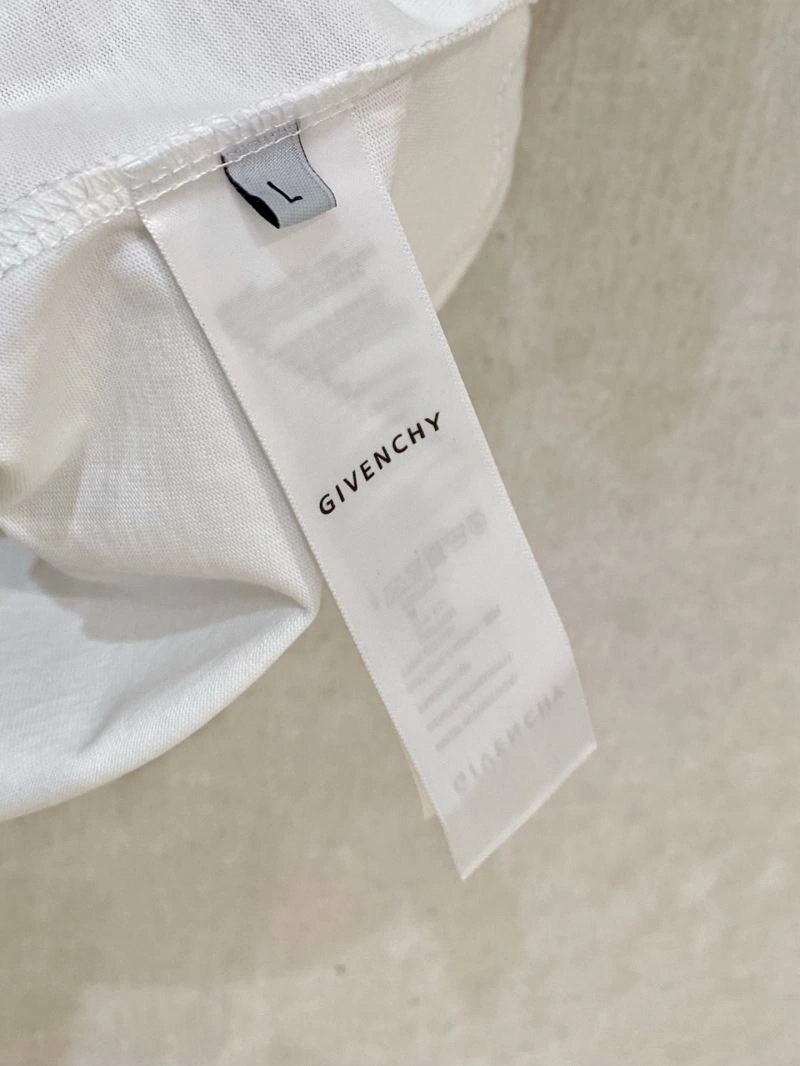 Functional Givenchy T-Shirts 123866