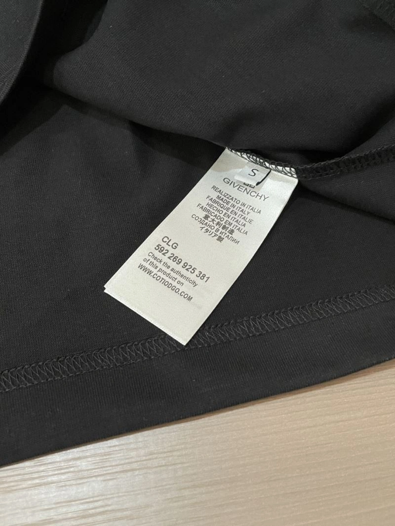 TechFriendly Givenchy T-Shirts 123889