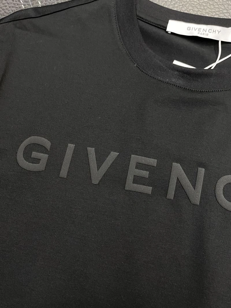 Givenchy T-Shirts Efficient 123890