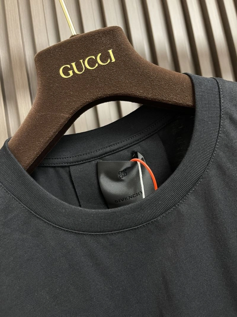 AllSeason Givenchy T-Shirts 123878