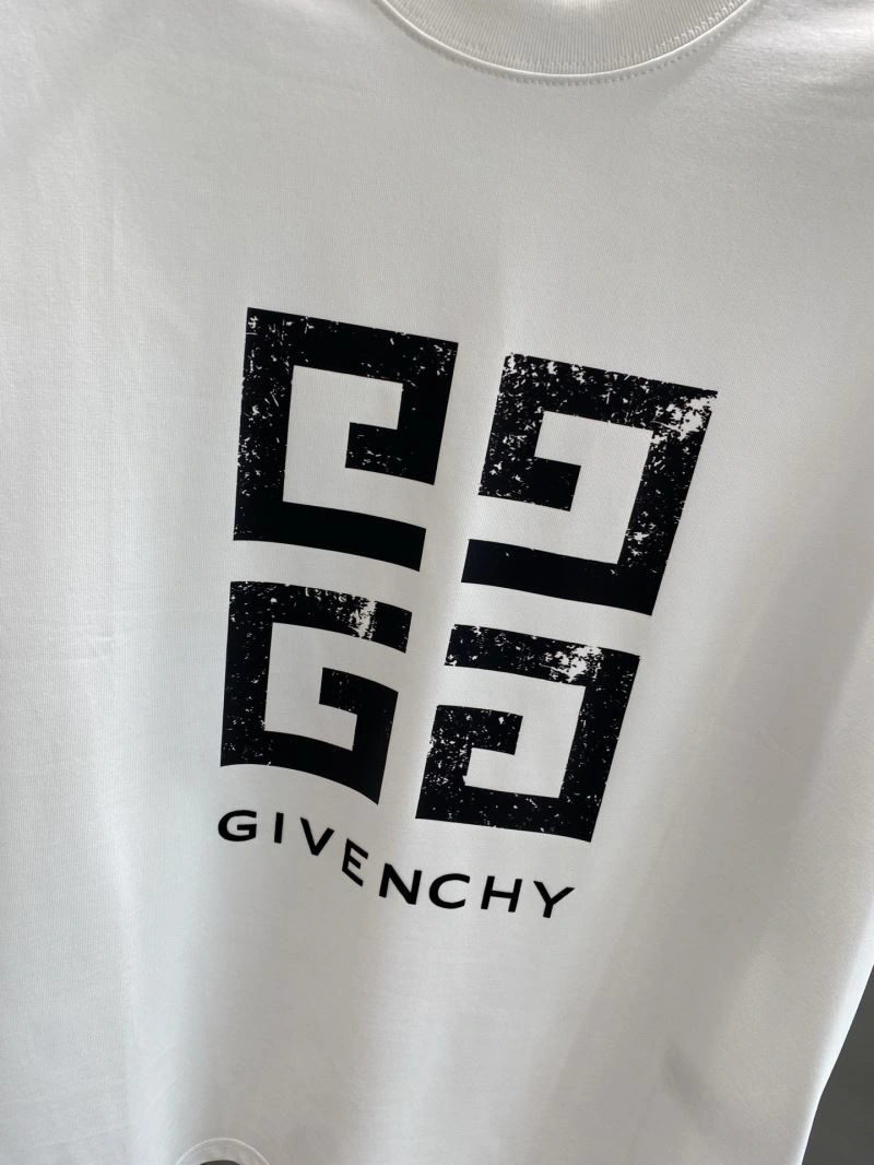 Contemporary Givenchy T-Shirts 123853