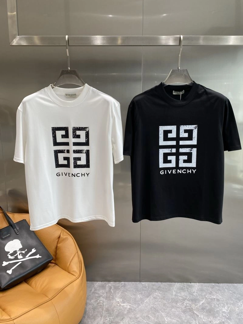 UrbanStyle Givenchy T-Shirts 123838