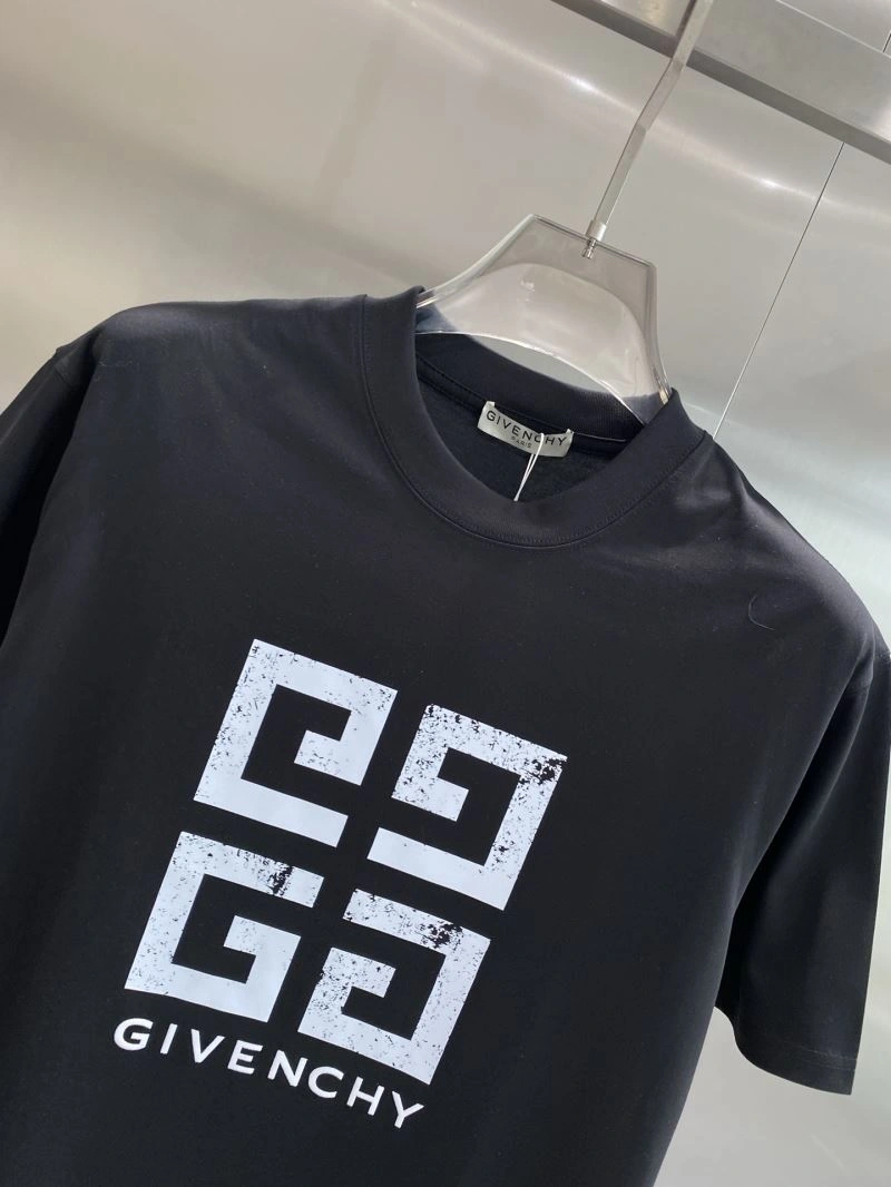 UrbanStyle Givenchy T-Shirts 123838