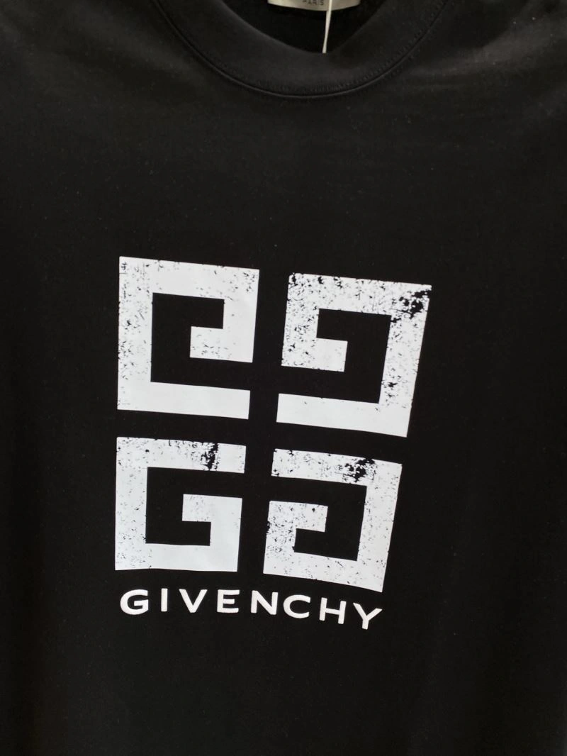 UrbanStyle Givenchy T-Shirts 123838