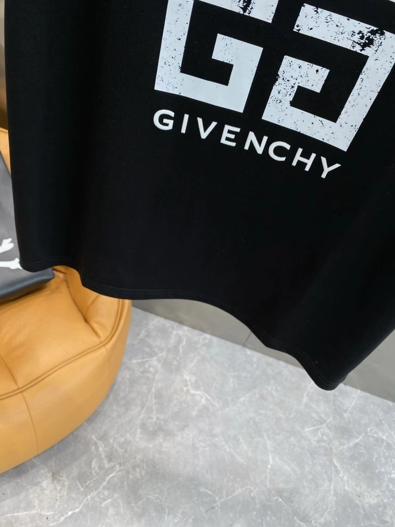 UrbanStyle Givenchy T-Shirts 123838