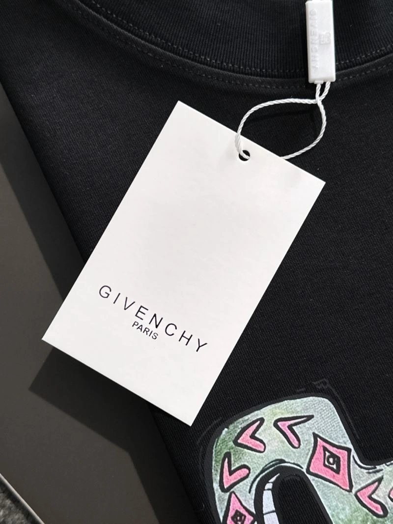 Givenchy T-Shirts Practical 123840