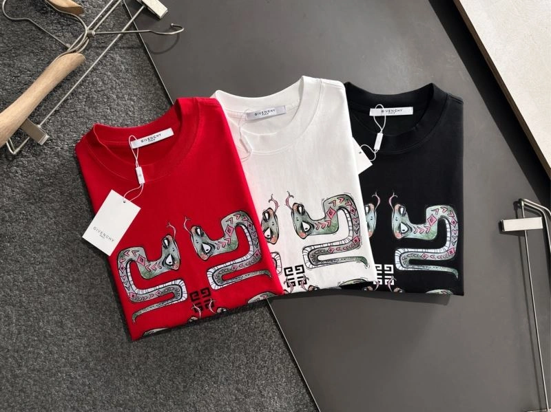 Givenchy T-Shirts FashionForward 123851