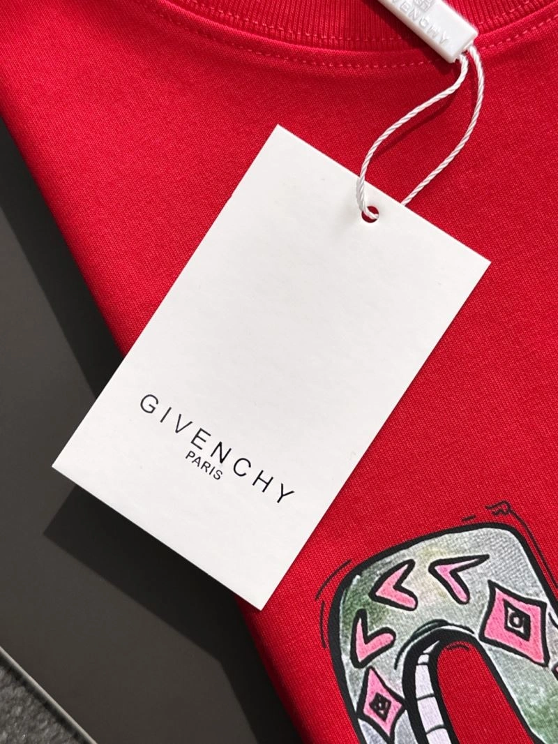 Givenchy T-Shirts FashionForward 123851