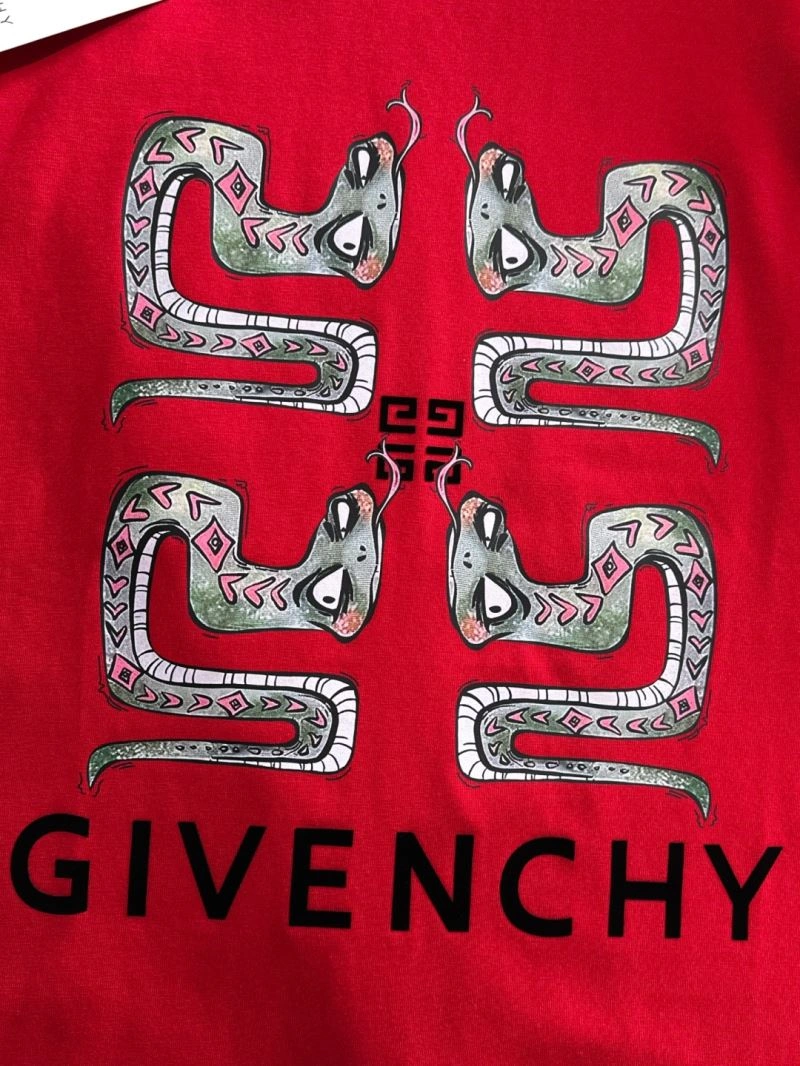 Givenchy T-Shirts FashionForward 123851