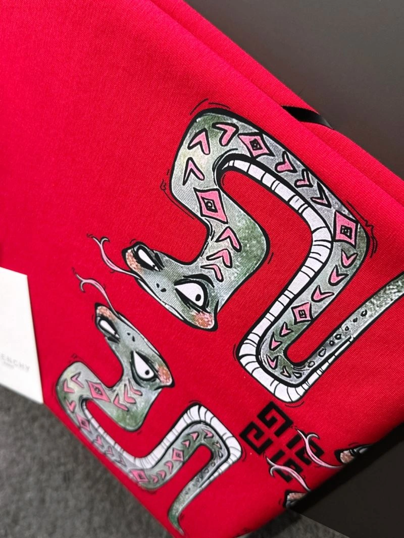 Givenchy T-Shirts FashionForward 123851