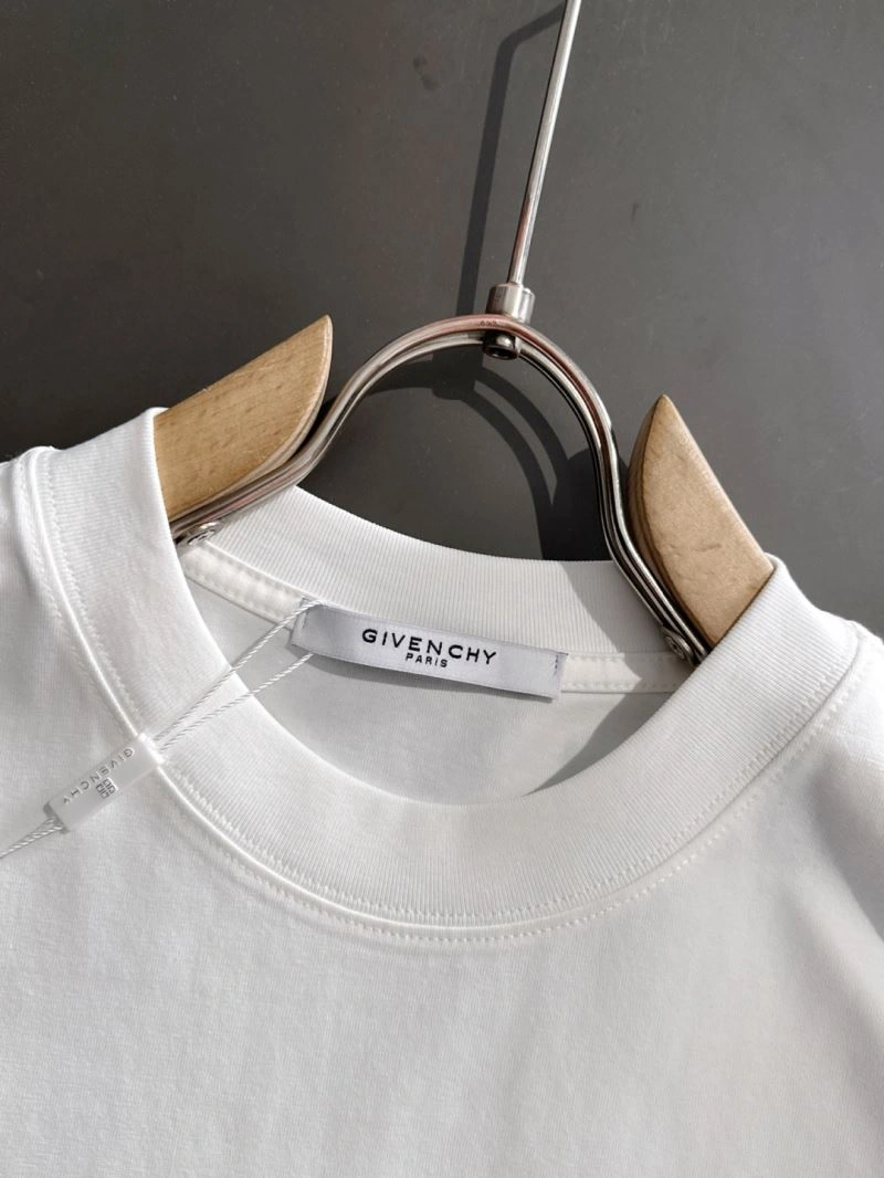 Givenchy T-Shirts Durable 123844