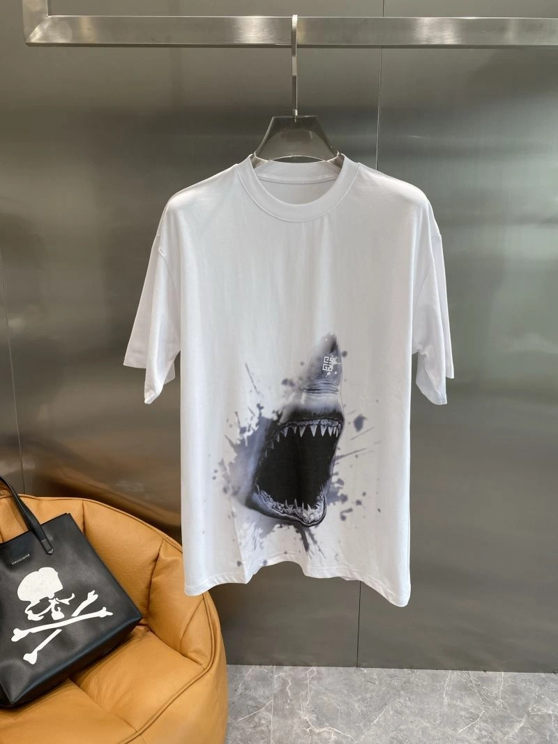 Supportive Givenchy T-Shirts 123836