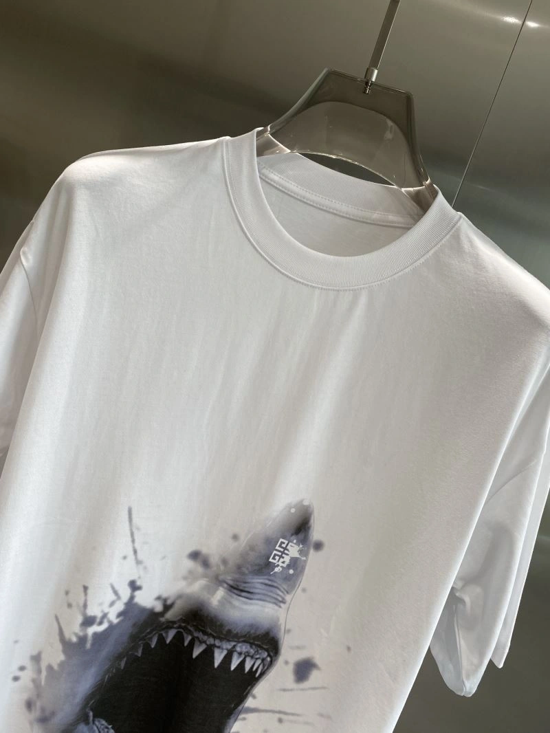 Supportive Givenchy T-Shirts 123836
