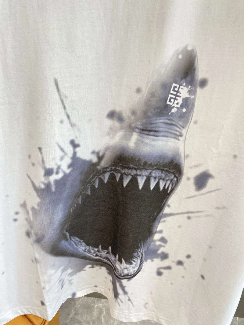 Supportive Givenchy T-Shirts 123836