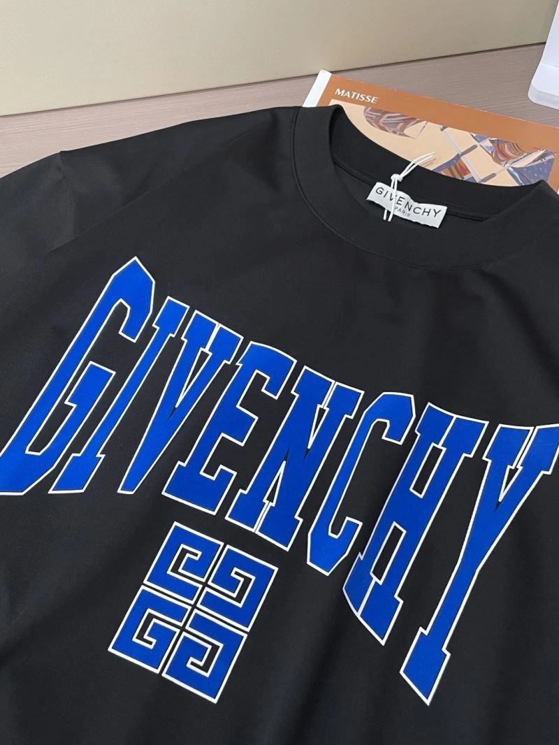 Givenchy T-Shirts Resilient 123837