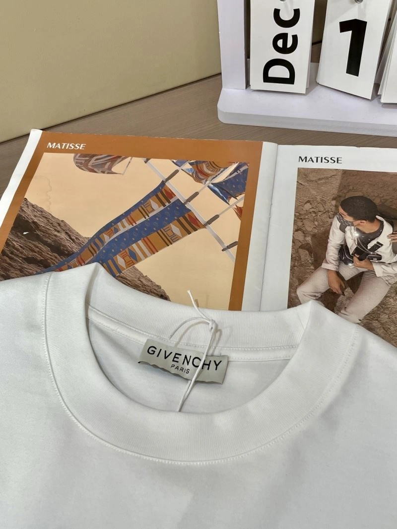 Givenchy T-Shirts ModernLook 123848