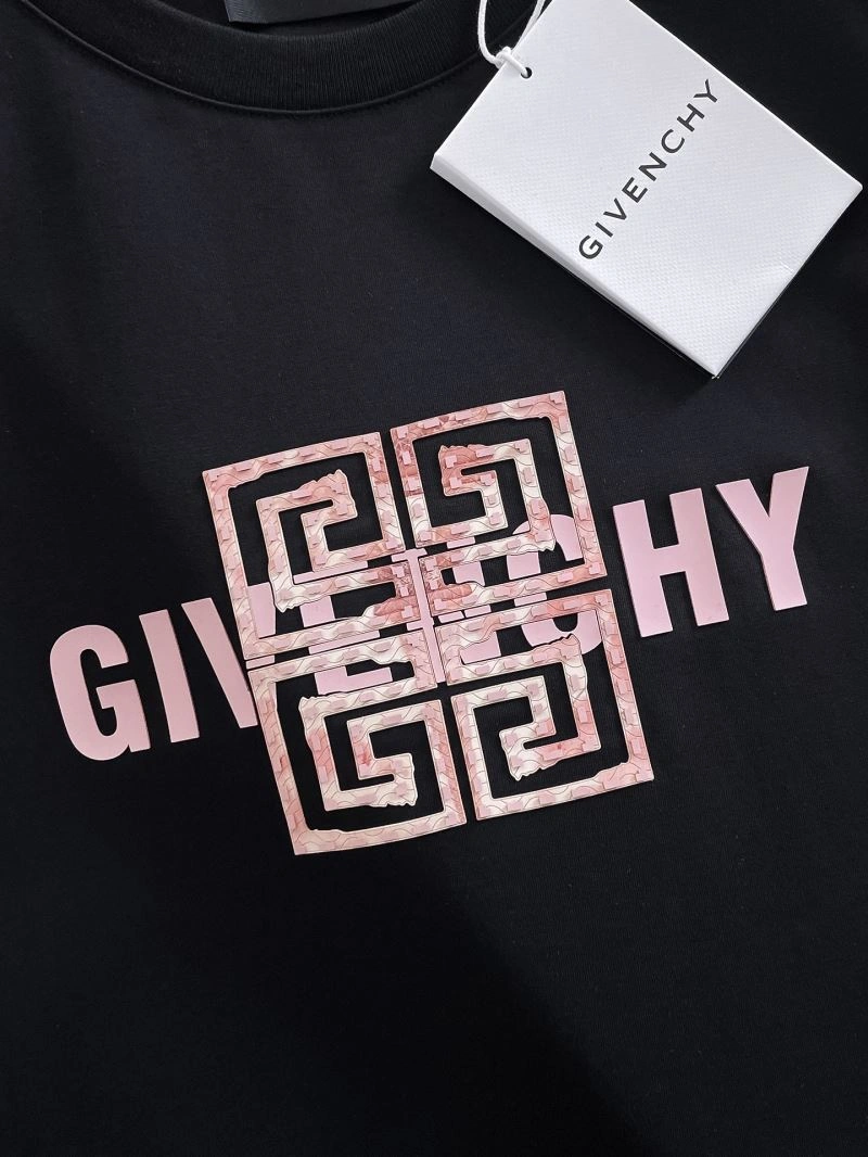 Contemporary Givenchy T-Shirts 123847