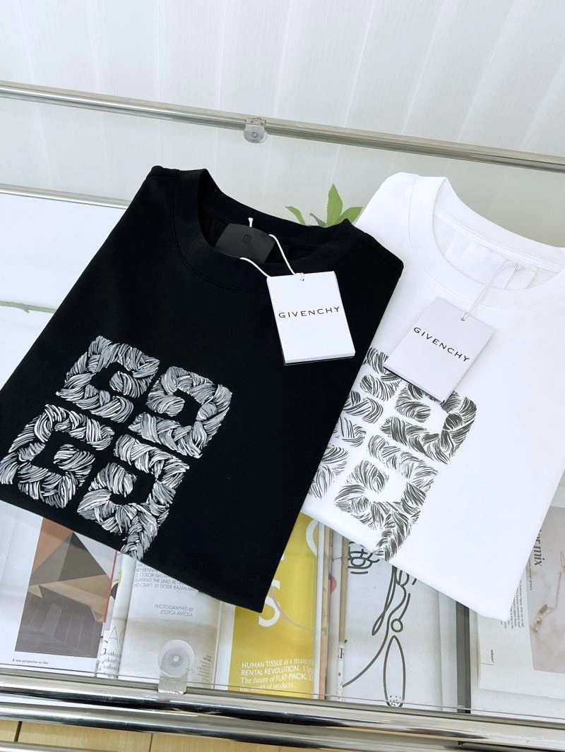 AllSeason Givenchy T-Shirts 123852