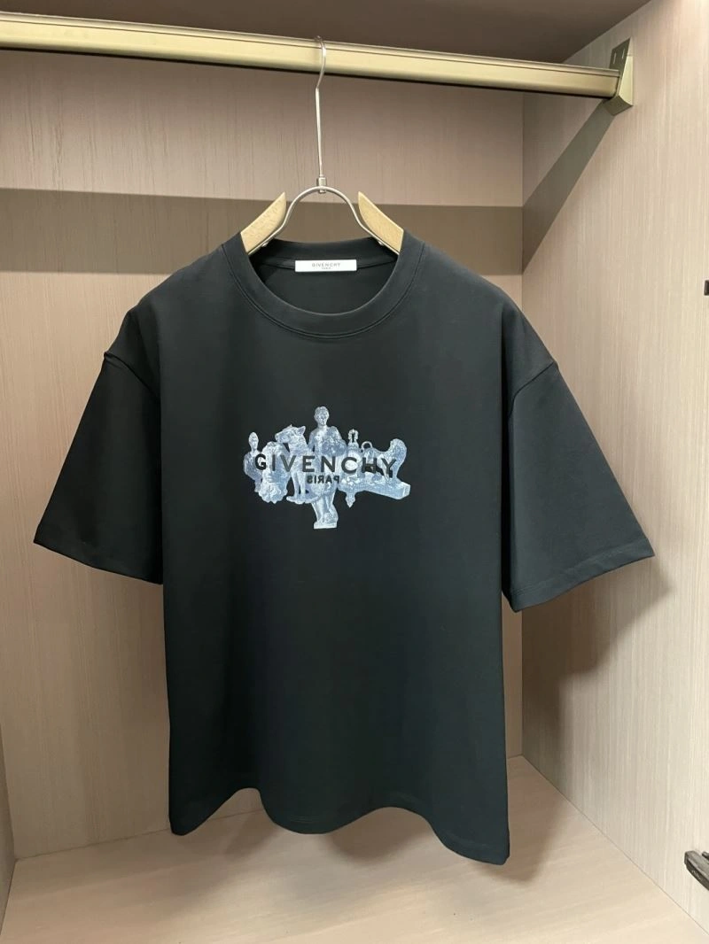 Givenchy T-Shirts Reliable 123808
