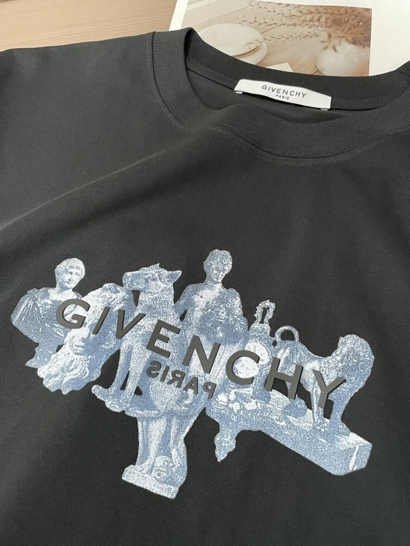 Givenchy T-Shirts Reliable 123808
