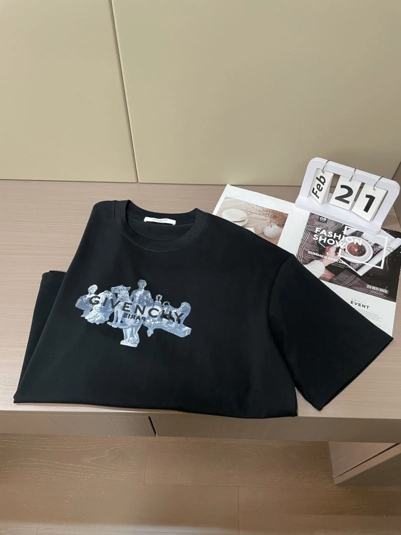 Givenchy T-Shirts Reliable 123808