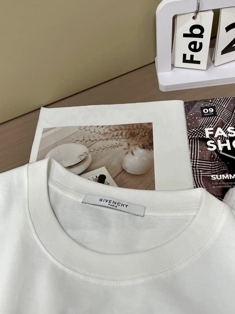 Givenchy T-Shirts SmoothTexture 123805