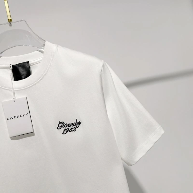 Supportive Givenchy T-Shirts 123804