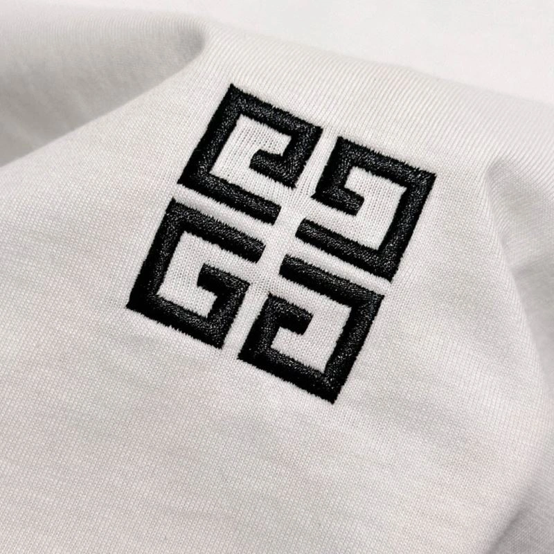 Supportive Givenchy T-Shirts 123804